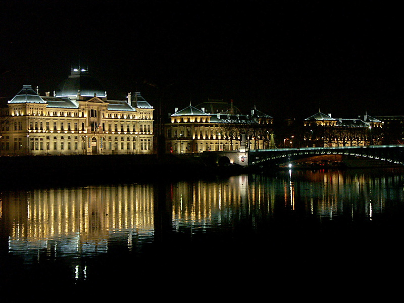 lyon_night